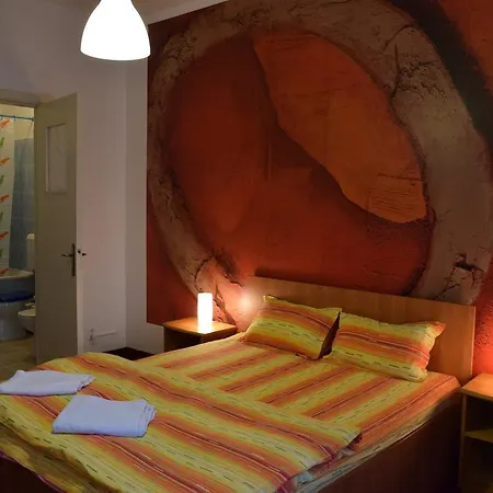 Arghezi Guest *