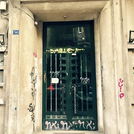Arghezi Guest