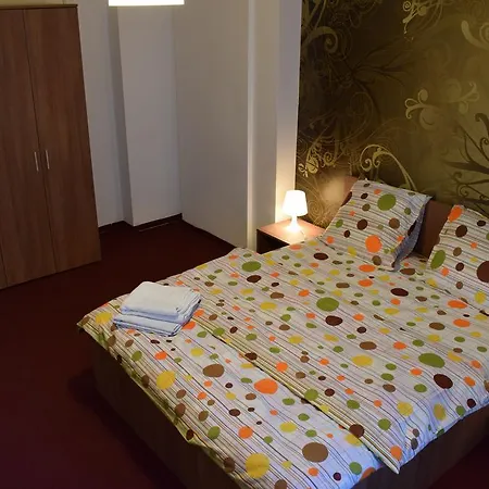 Arghezi Guest בית אירוח